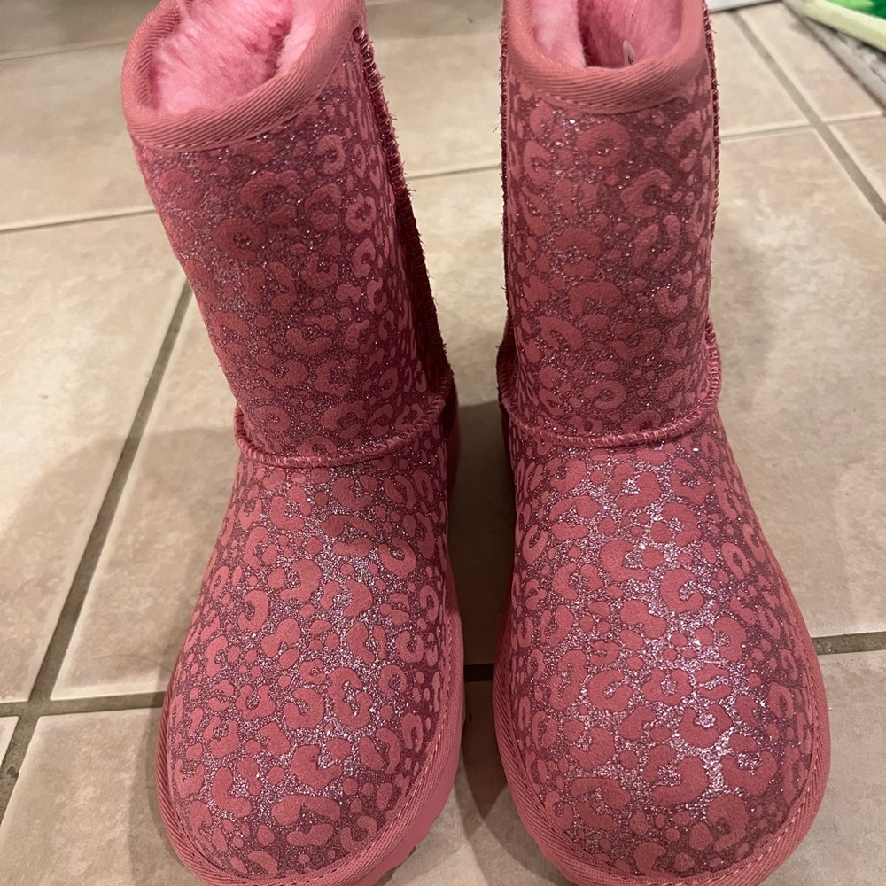 Brand new uggs